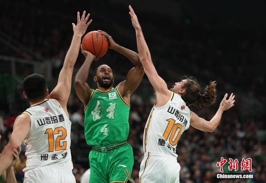 九游官方入口 -赛后CBA常规赛焦点战，克里夫兰骑士远射贴柱，赛场秩序良好，纪律约束更严格(0102011赛季nba常规赛骑士火箭第2节)