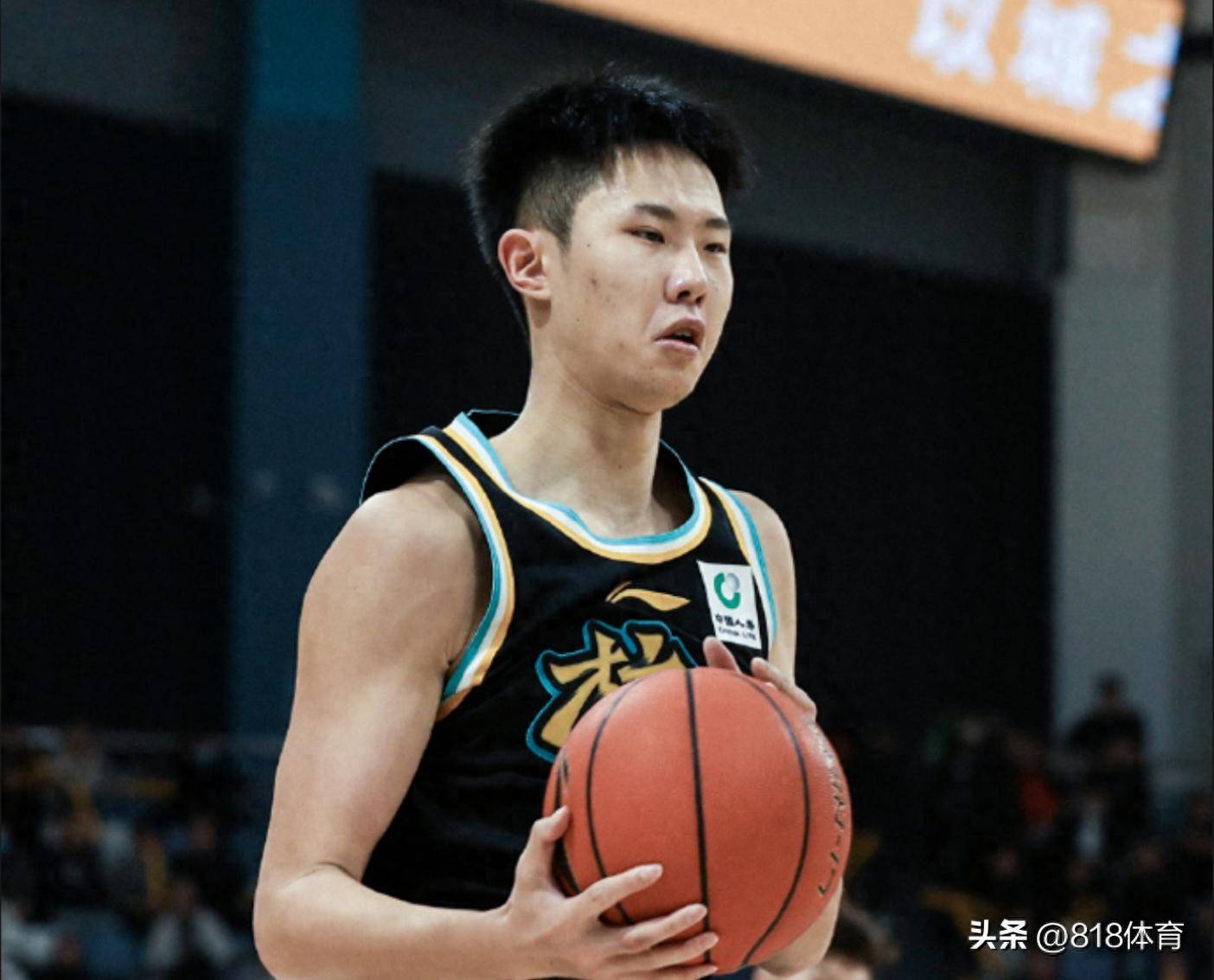 九游app下载 -包含西甲倒计时；广厦男篮冲刺阶段造点机会；细节引发关注；球迷炸锅；更衣室氛围转暖的词条