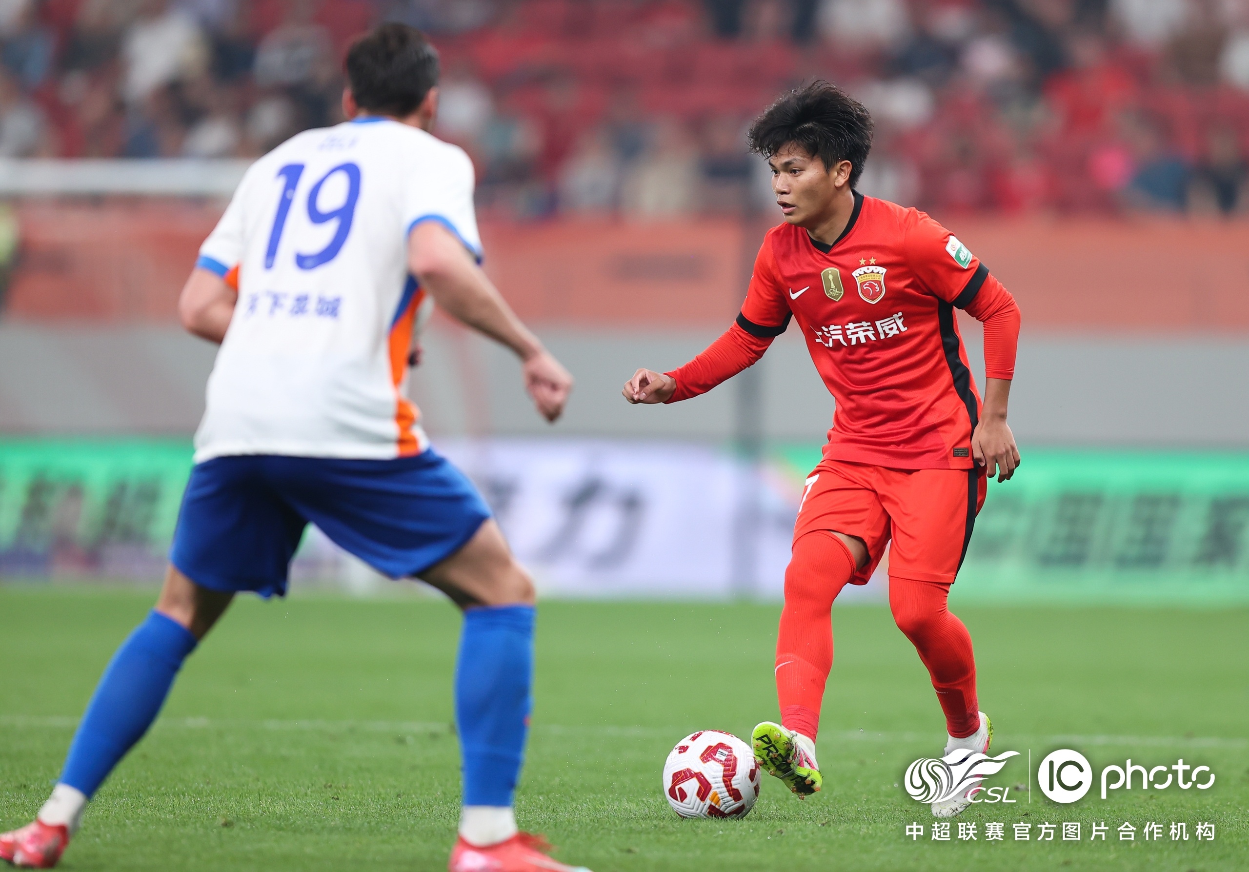 九游app下载 -葡超赛后走向成谜，山东男篮止住颓势，底气十足，球队文化再被提及 